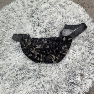 Fannypack CAMO.